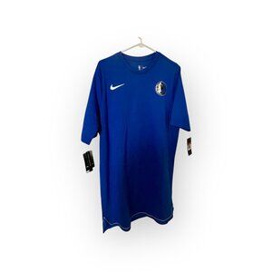 Nike Dallas Mavericks T-Shirt – Men’s Size Large | New with Tags | NBA Fan Appar